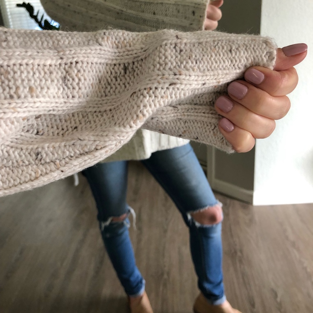 🚫 SOLD OUT| Speckled Cable Knit - Picture 6 of 8